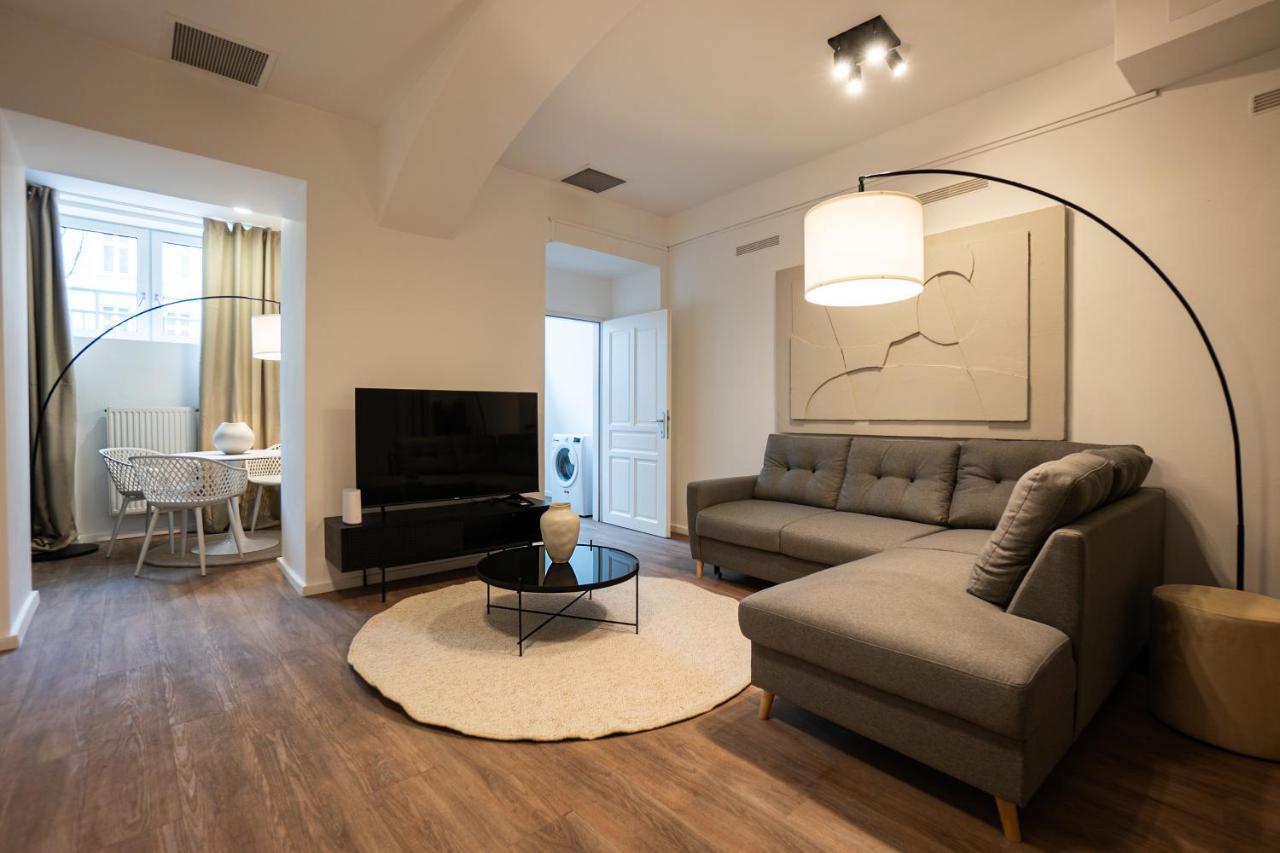 Stylish Apartment With Dedicated Working Space And Super King-Size Bed Located Between City Centre And Donau River 비엔나 외부 사진