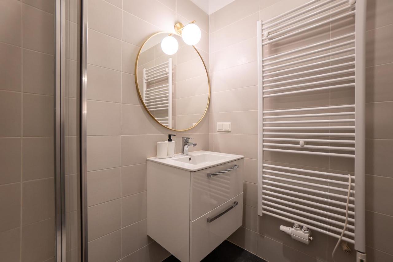 Stylish Apartment With Dedicated Working Space And Super King-Size Bed Located Between City Centre And Donau River 비엔나 외부 사진
