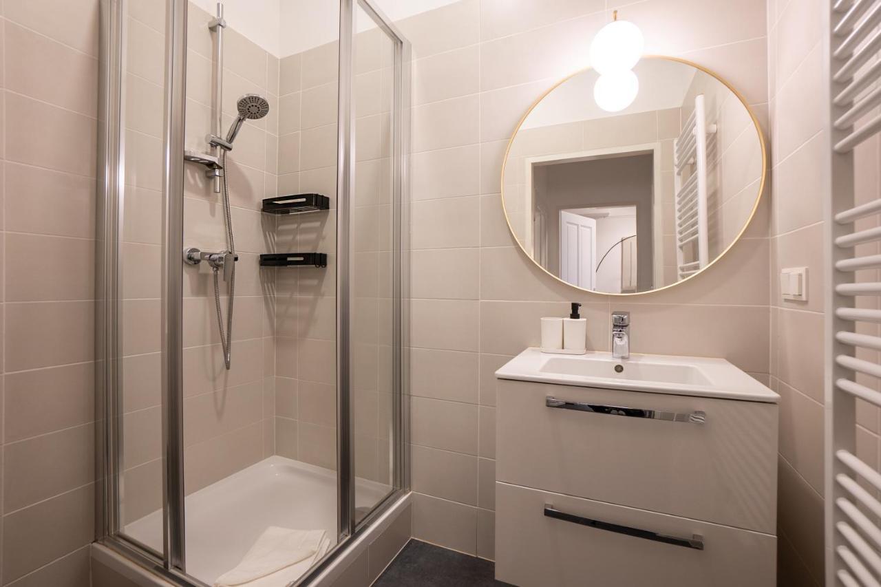 Stylish Apartment With Dedicated Working Space And Super King-Size Bed Located Between City Centre And Donau River 비엔나 외부 사진