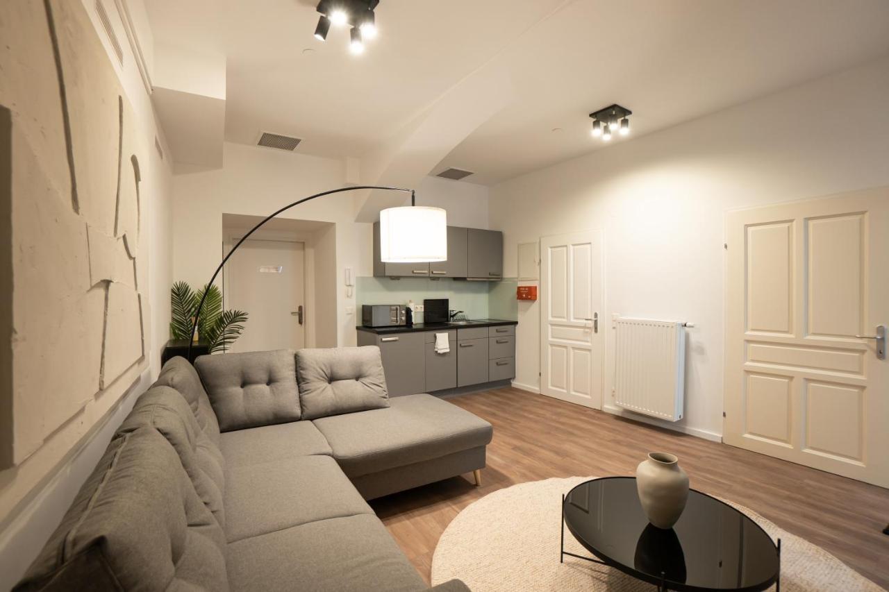Stylish Apartment With Dedicated Working Space And Super King-Size Bed Located Between City Centre And Donau River 비엔나 외부 사진
